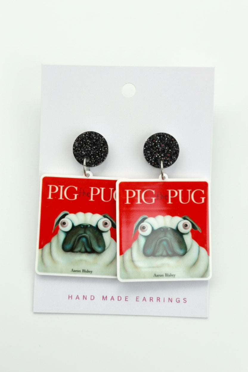 Pair of earrings with &